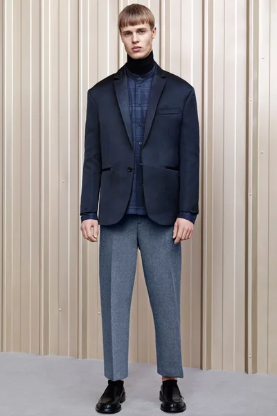 Look 3